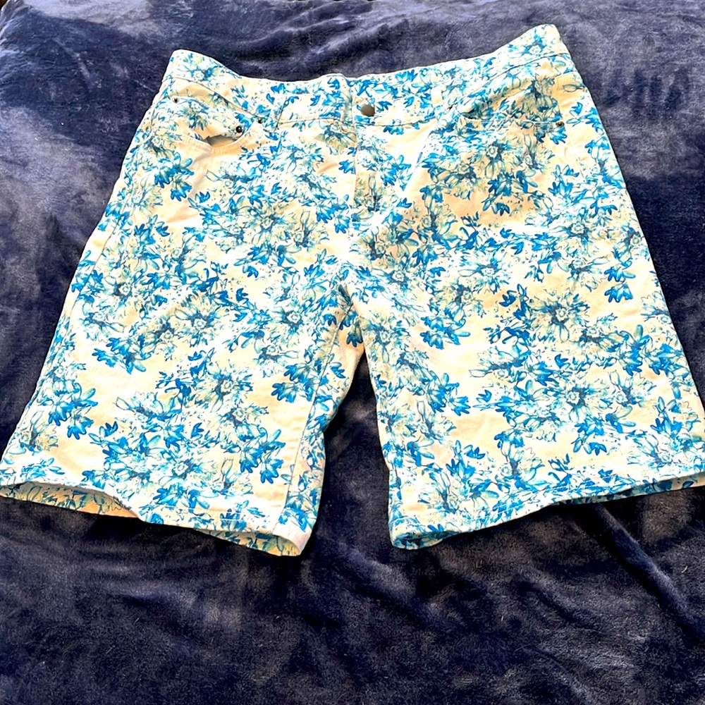 Garnet Hill floral denim Bermuda shorts